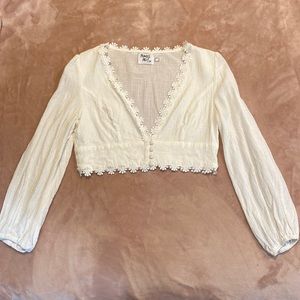 White long sleeve crop top